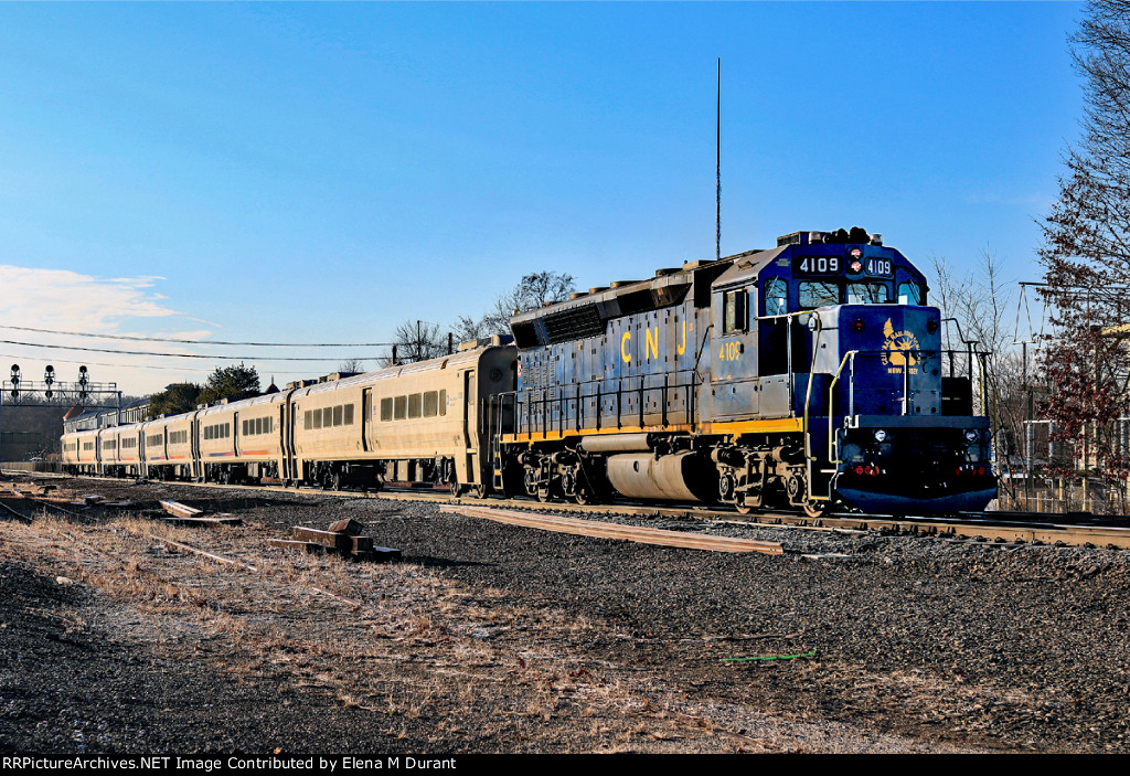 NJT 4109 on train 1147